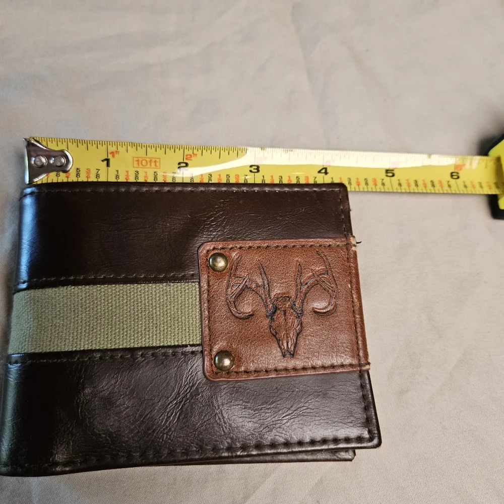 Durable Vegan Leather‎ Men's Wallet Hunting Theme Embossed Deer Skull Bi Fold